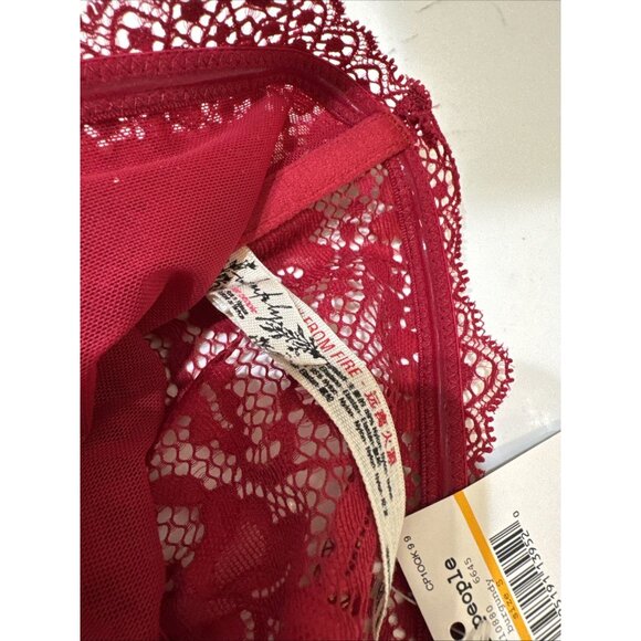 FREE PEOPLE Intimately Lacey Looks Bandeau Burgundy NWT Small - Picture 7 of 8